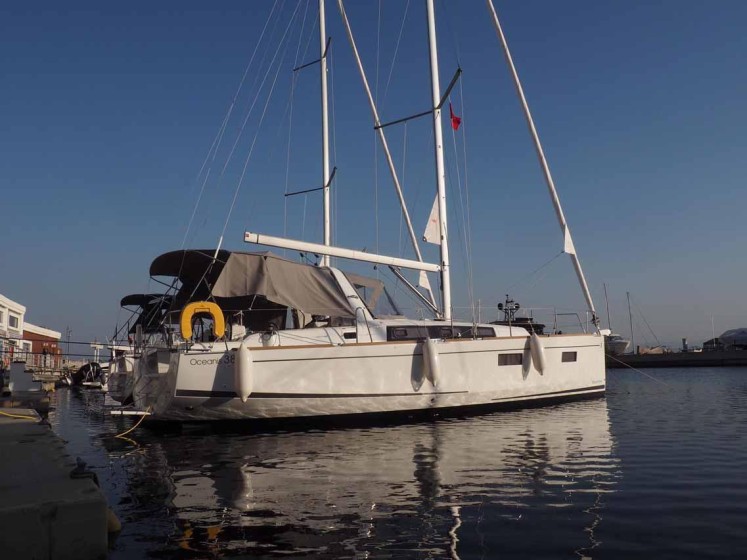 Oceanis 38.1 - Boatscribe.com