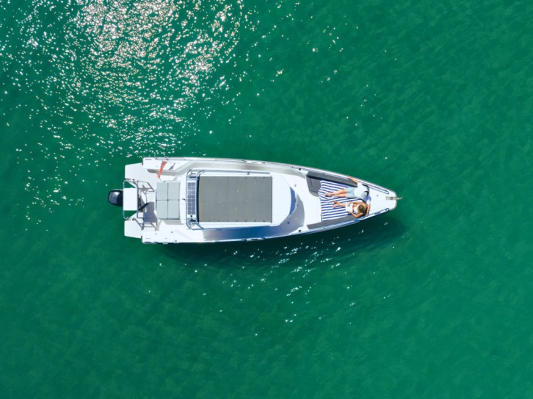 Axopar 28 - Boatscribe.com