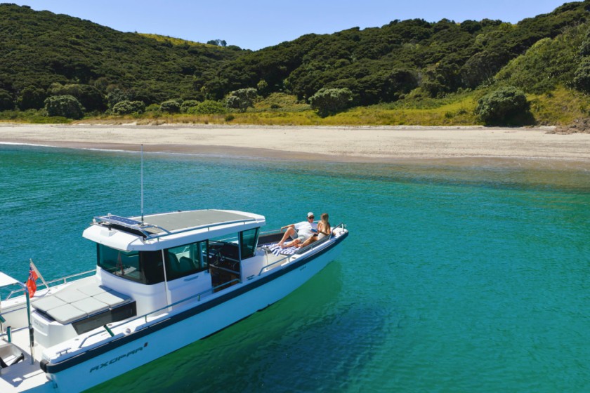 Axopar 28 - Boatscribe.com