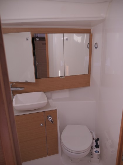 Dufour 430 - Boatscribe.com