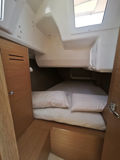 Dufour 350 GL - Boatscribe.com