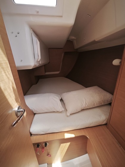 Dufour 350 GL - Boatscribe.com