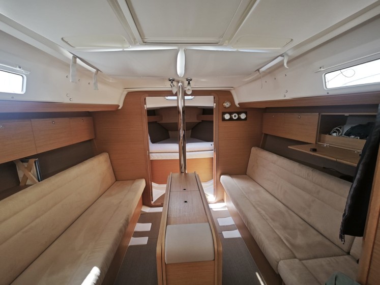 Dufour 350 GL - Boatscribe.com