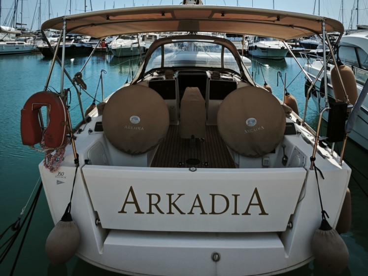 Dufour 350 GL - Boatscribe.com