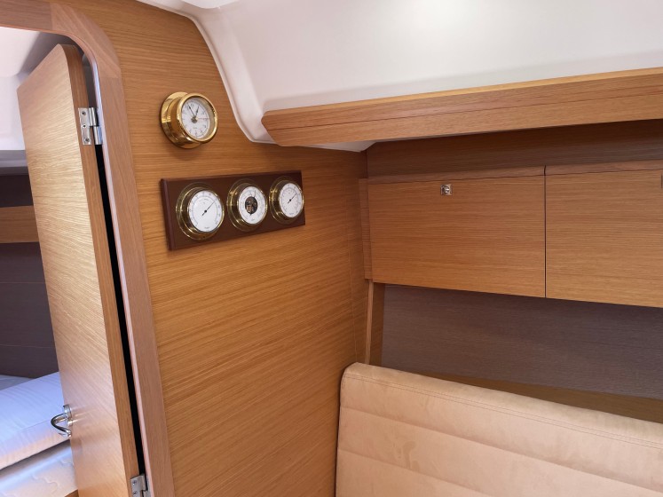 Dufour 350 GL - Boatscribe.com