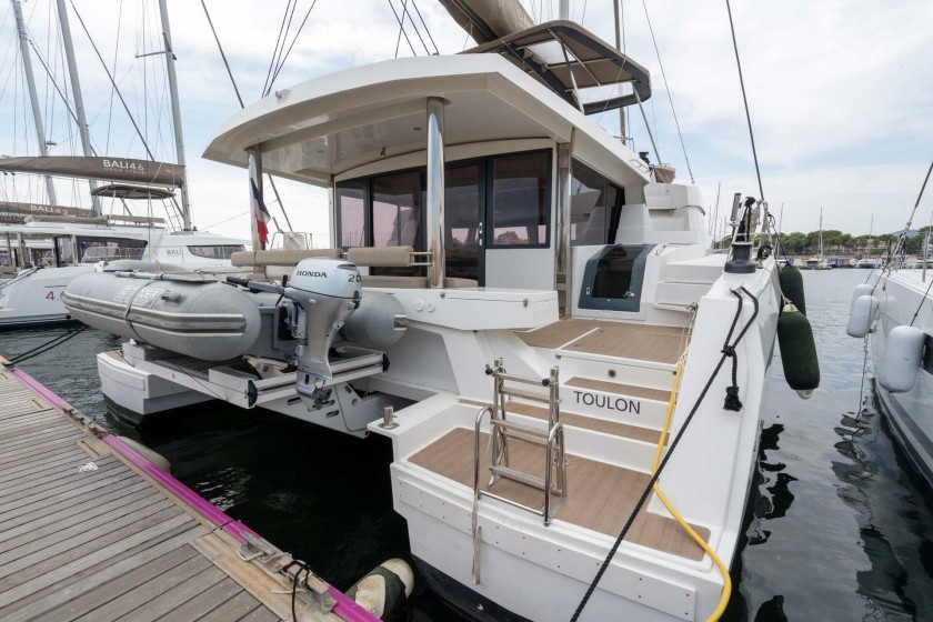 Bali 5.4 - Boatscribe.com