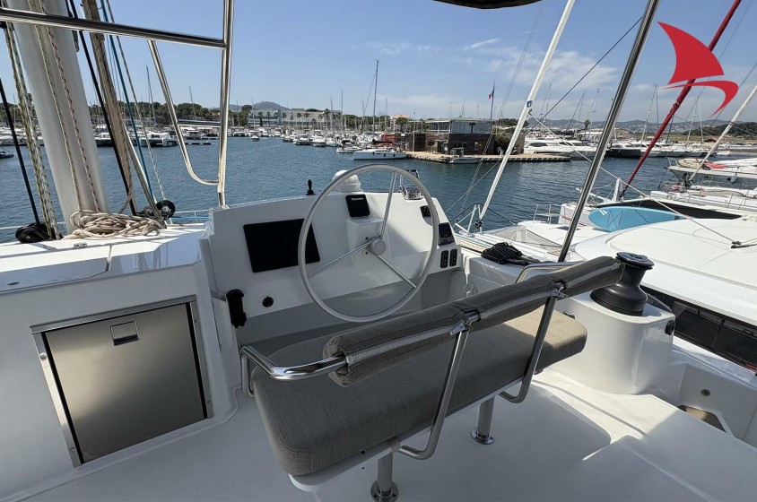 Bali 5.4 - Boatscribe.com