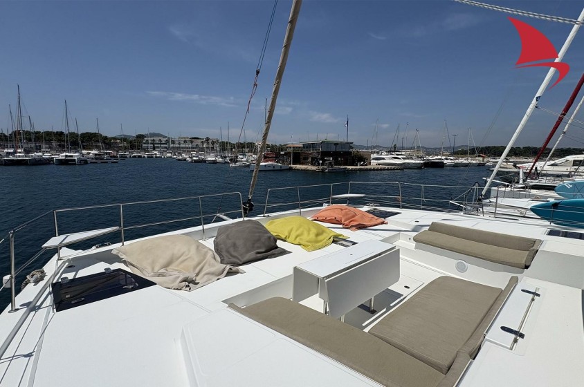 Bali 5.4 - Boatscribe.com