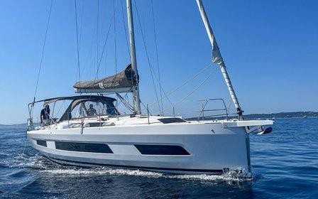 Dufour 41 - Boatscribe.com