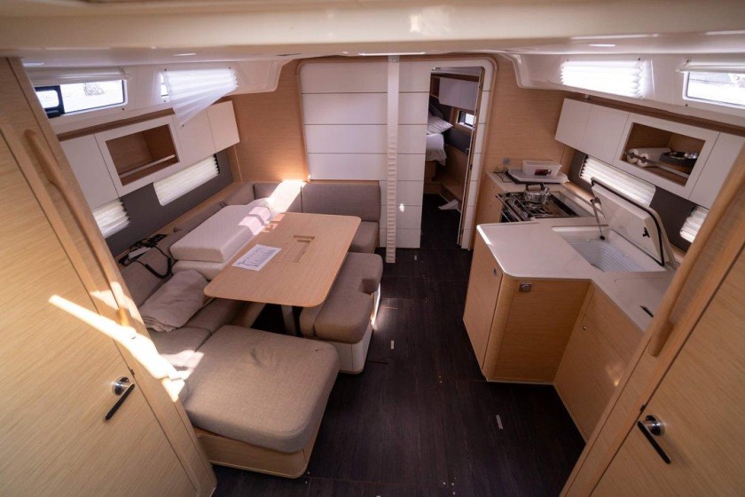Dufour 41 - Boatscribe.com