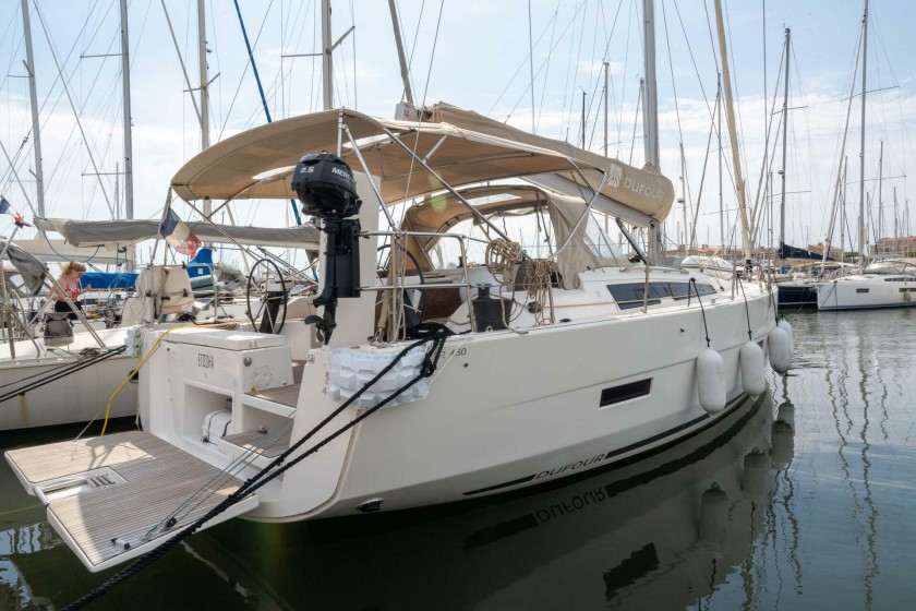 Dufour 430 - Boatscribe.com