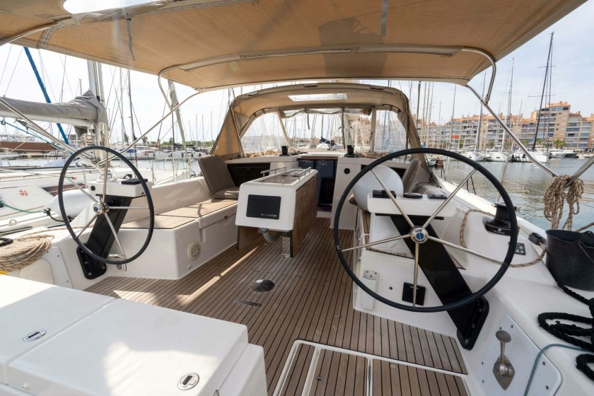 Dufour 430 - Boatscribe.com