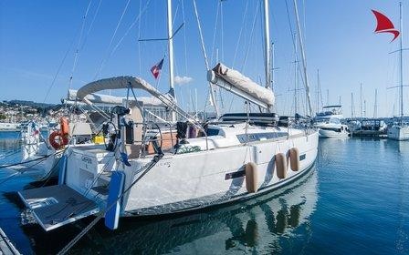 Dufour 430 - Boatscribe.com