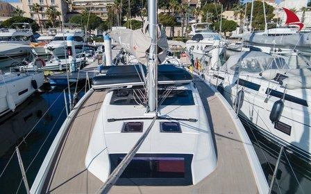 Dufour 430 - Boatscribe.com