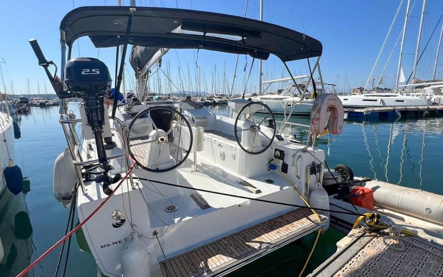 Oceanis 30.1 - Boatscribe.com