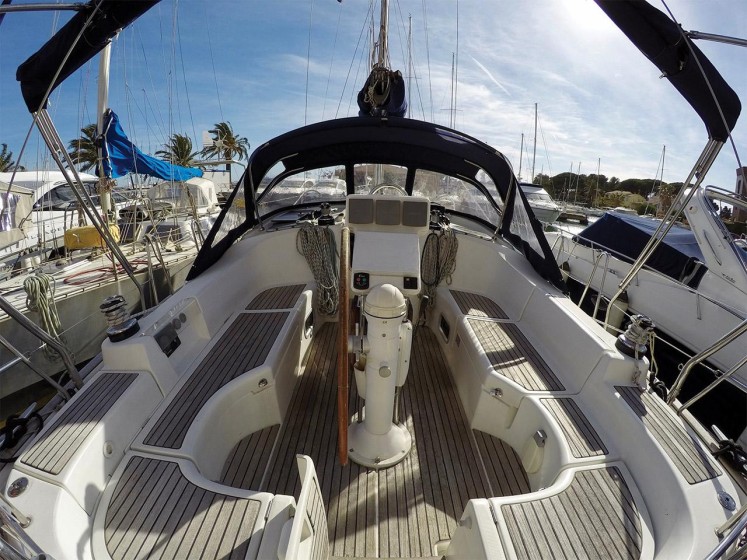 Oceanis 423 - Boatscribe.com