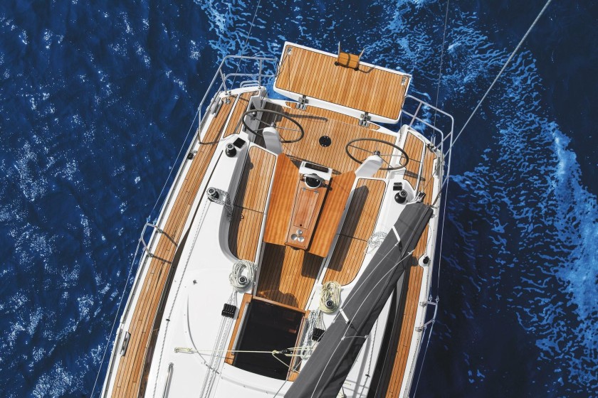 Bavaria 34 Cruiser - Boatscribe.com