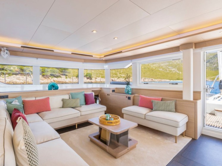 Lagoon 60 - Boatscribe.com