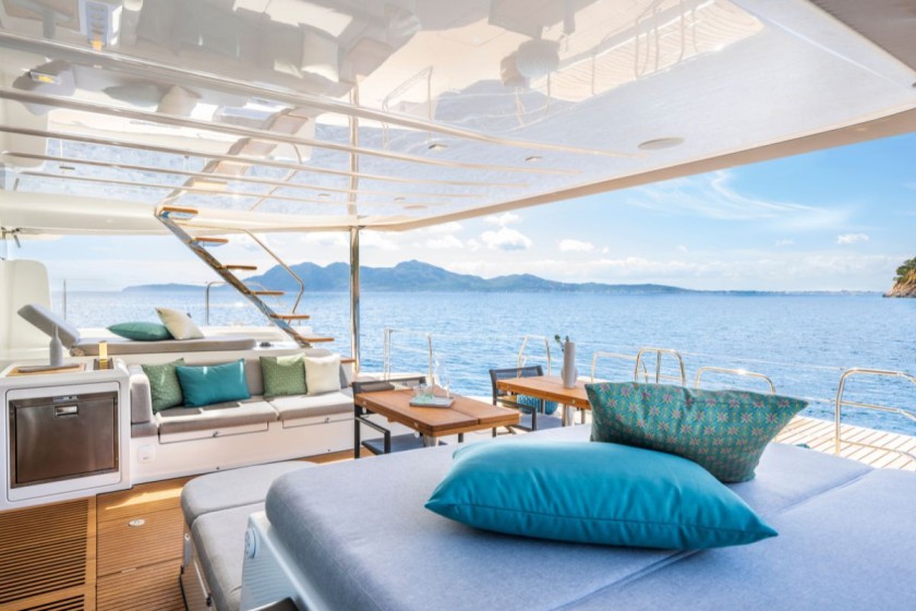 Lagoon 60 - Boatscribe.com