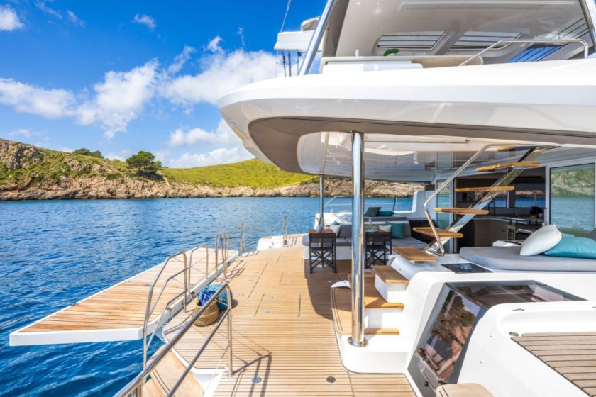Lagoon 60 - Boatscribe.com