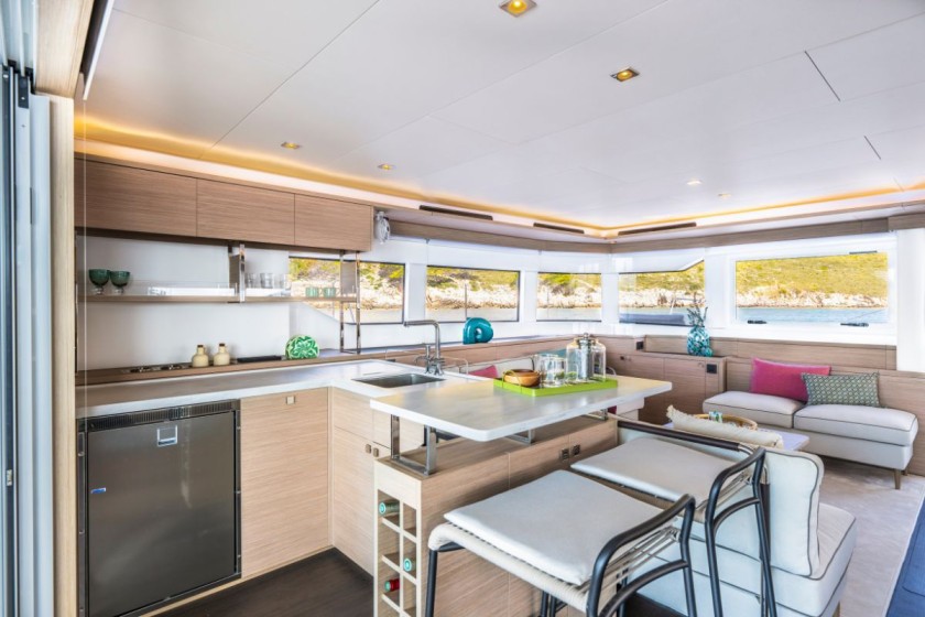 Lagoon 60 - Boatscribe.com