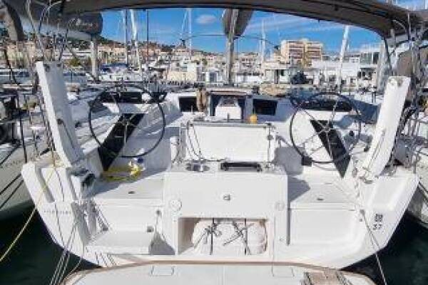 Dufour 37 - Boatscribe.com