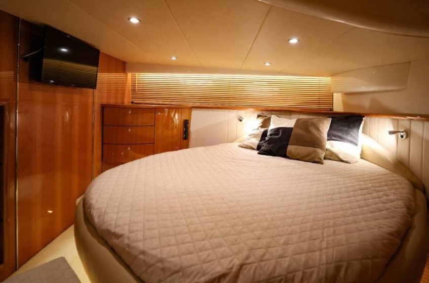 Atlantis 47 - Boatscribe.com