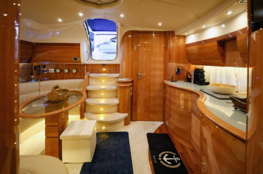 Atlantis 47 - Boatscribe.com