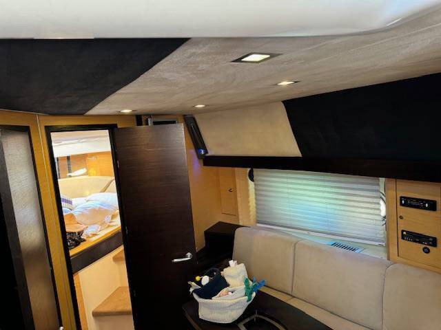 Cranchi 36 Pelican - Boatscribe.com