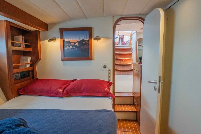 CNB 76 - Boatscribe.com