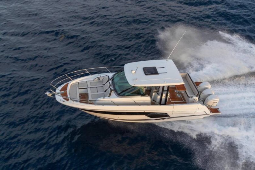 Cap Camarat 12.5WA - Boatscribe.com
