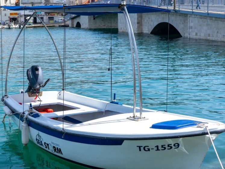 Motorboat - Boatscribe.com