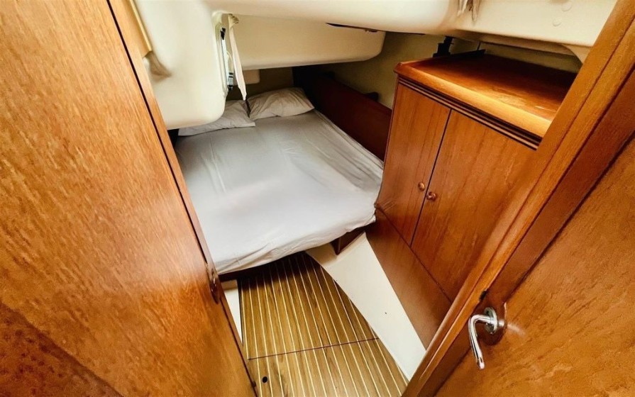 Sun Odyssey 43  - Boatscribe.com