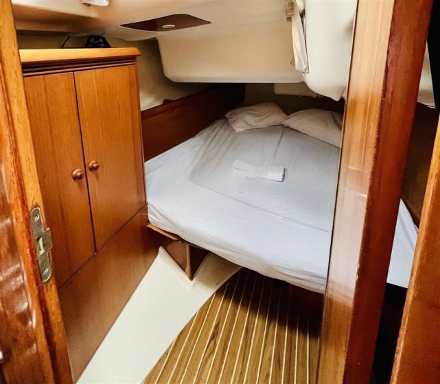 Sun Odyssey 43  - Boatscribe.com