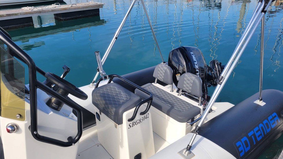 Motorboat - Boatscribe.com
