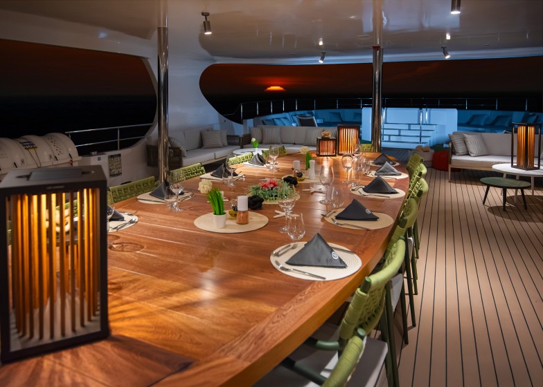 Luxury Motor Yacht - Boatscribe.com