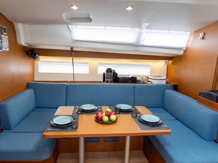 Sun Odyssey 490 - Boatscribe.com