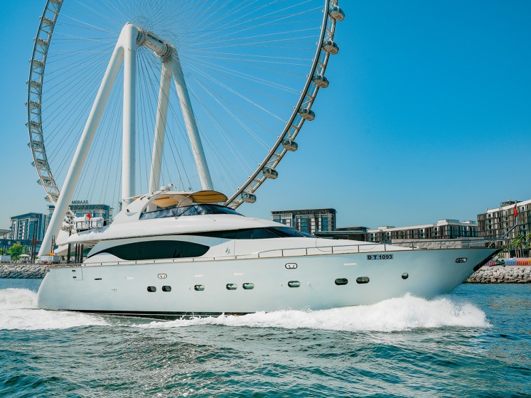 Luxury Motor Yacht - Boatscribe.com