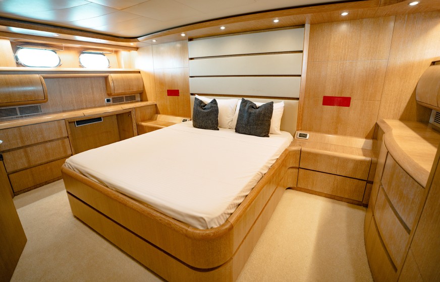 Luxury Motor Yacht - Boatscribe.com