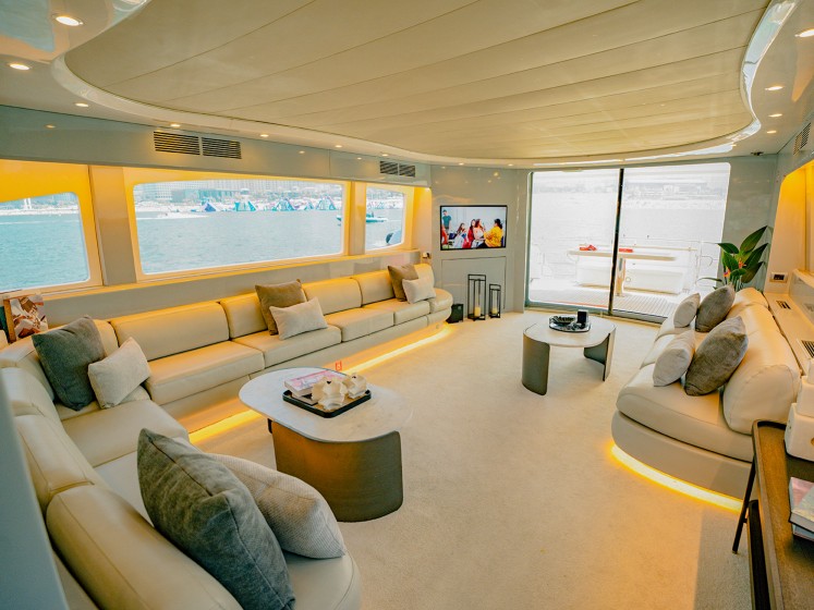Luxury Motor Yacht - Boatscribe.com