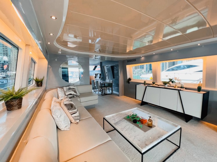 Luxury Motor Yacht - Boatscribe.com