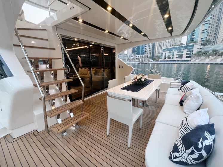 Luxury Motor Yacht - Boatscribe.com