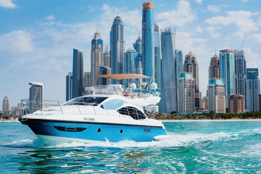 Azimut 50 - Boatscribe.com