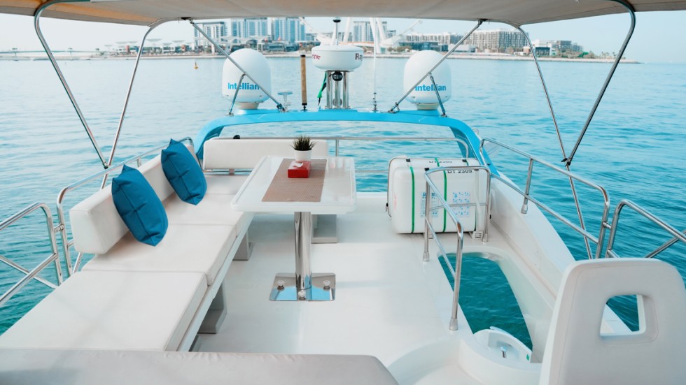 Azimut 50 - Boatscribe.com