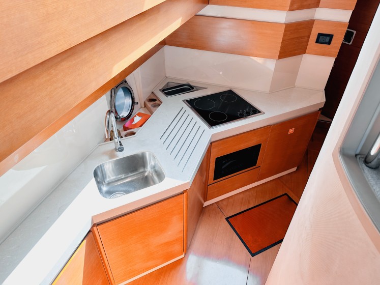 Azimut 50 - Boatscribe.com