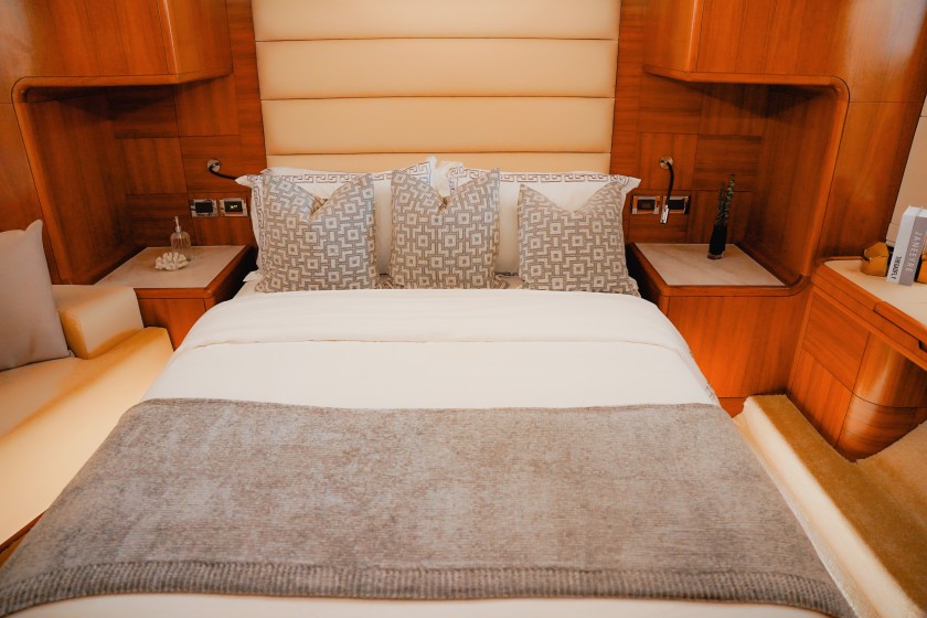 Luxury Motor Yacht - Boatscribe.com