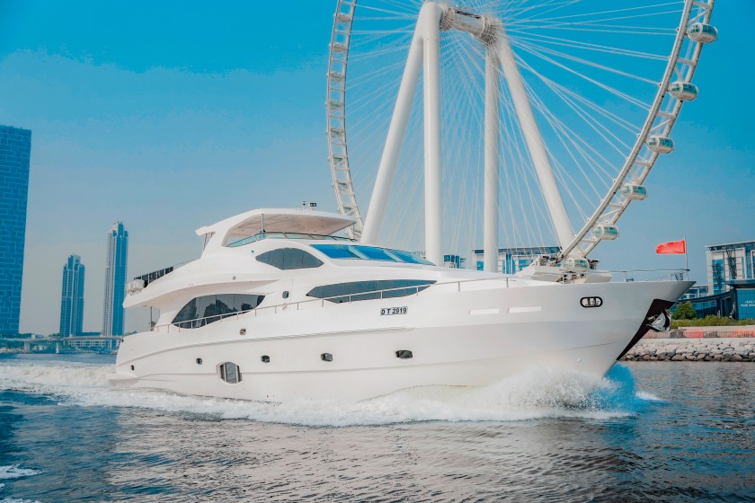 Luxury Motor Yacht - Boatscribe.com