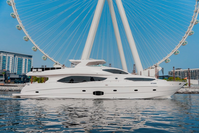 Luxury Motor Yacht - Boatscribe.com