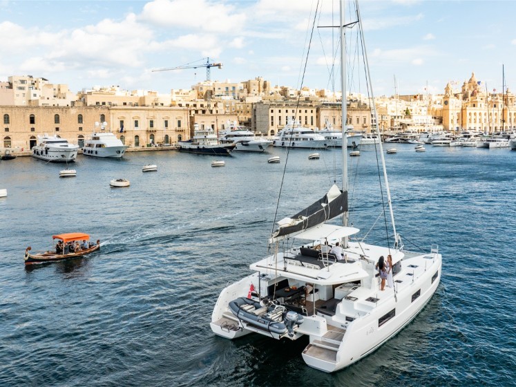 Lagoon 46 - Boatscribe.com