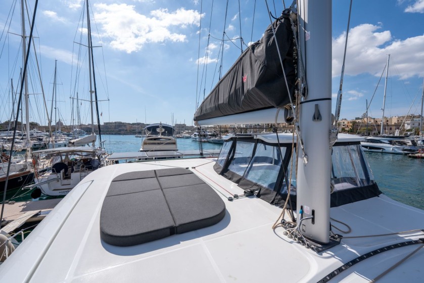 Lagoon 42 - Boatscribe.com